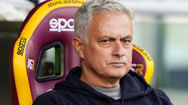 kaiyun-【观察】罚内鬼，踩球员，穆里尼奥为转会窗再次逼宫